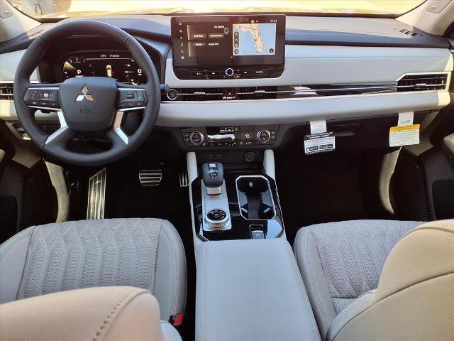 New 2026 Mitsubishi Outlander SEL image 11