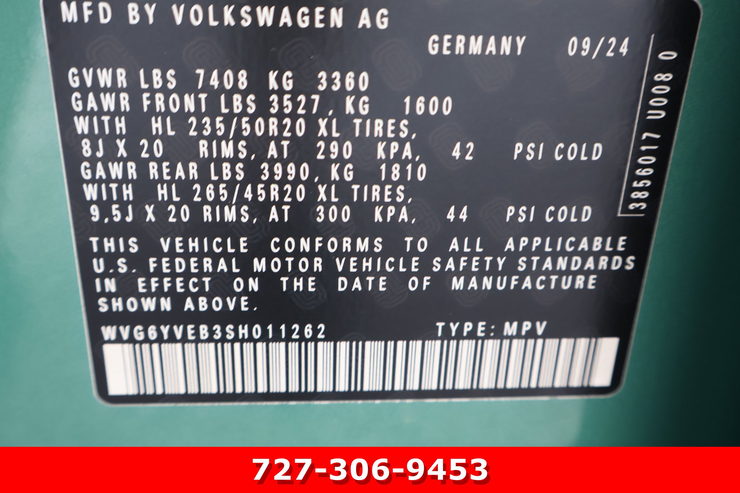 Used 2025 Volkswagen ID. Buzz 1st Edition image 27