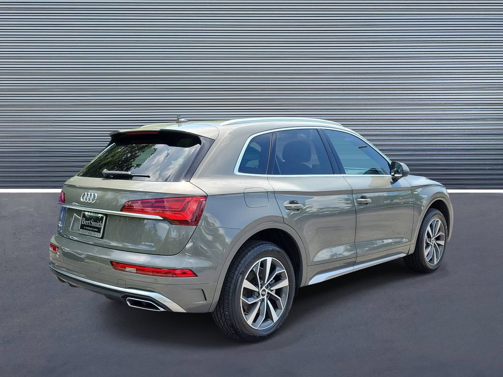 Used 2023 Audi Q5 2.0T Premium Plus w/ Premium Plus Package AWD/4WD image 3