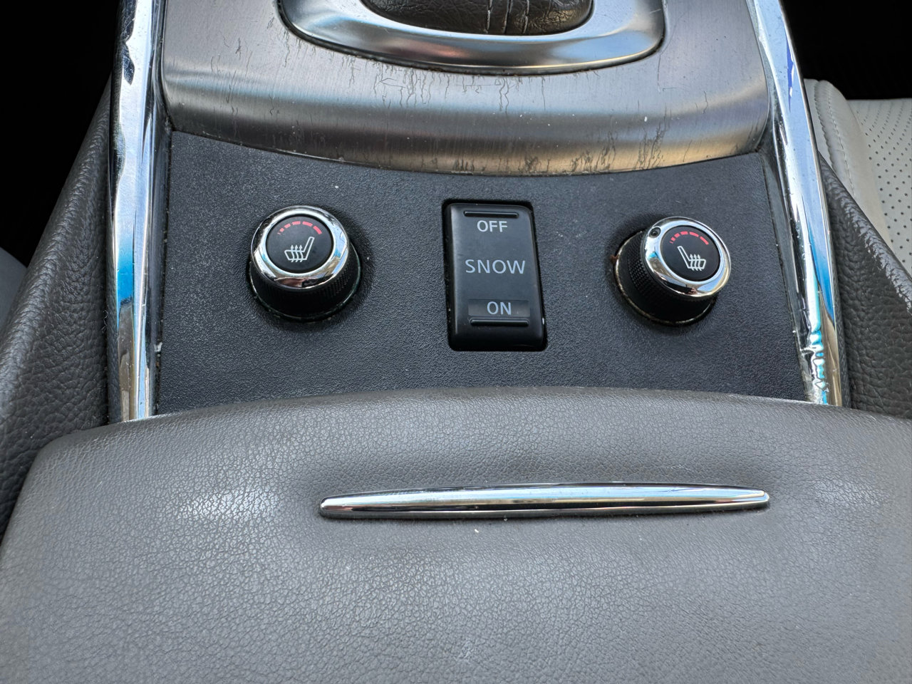 Used 2013 INFINITI G37 x w/ Premium Pkg image 22