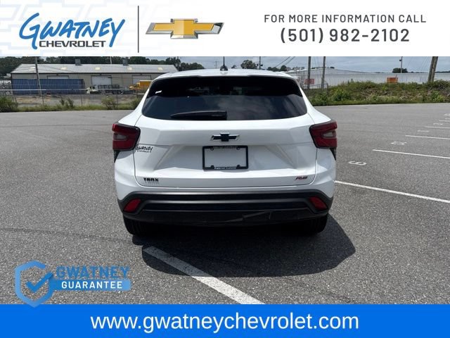 Used 2025 Chevrolet Trax RS w/ Driver Confidence Package FWD image 6