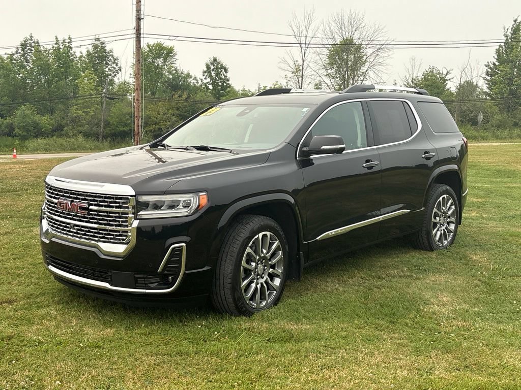 Used 2023 GMC Acadia Denali w/ Denali Technology Package AWD/4WD image 4