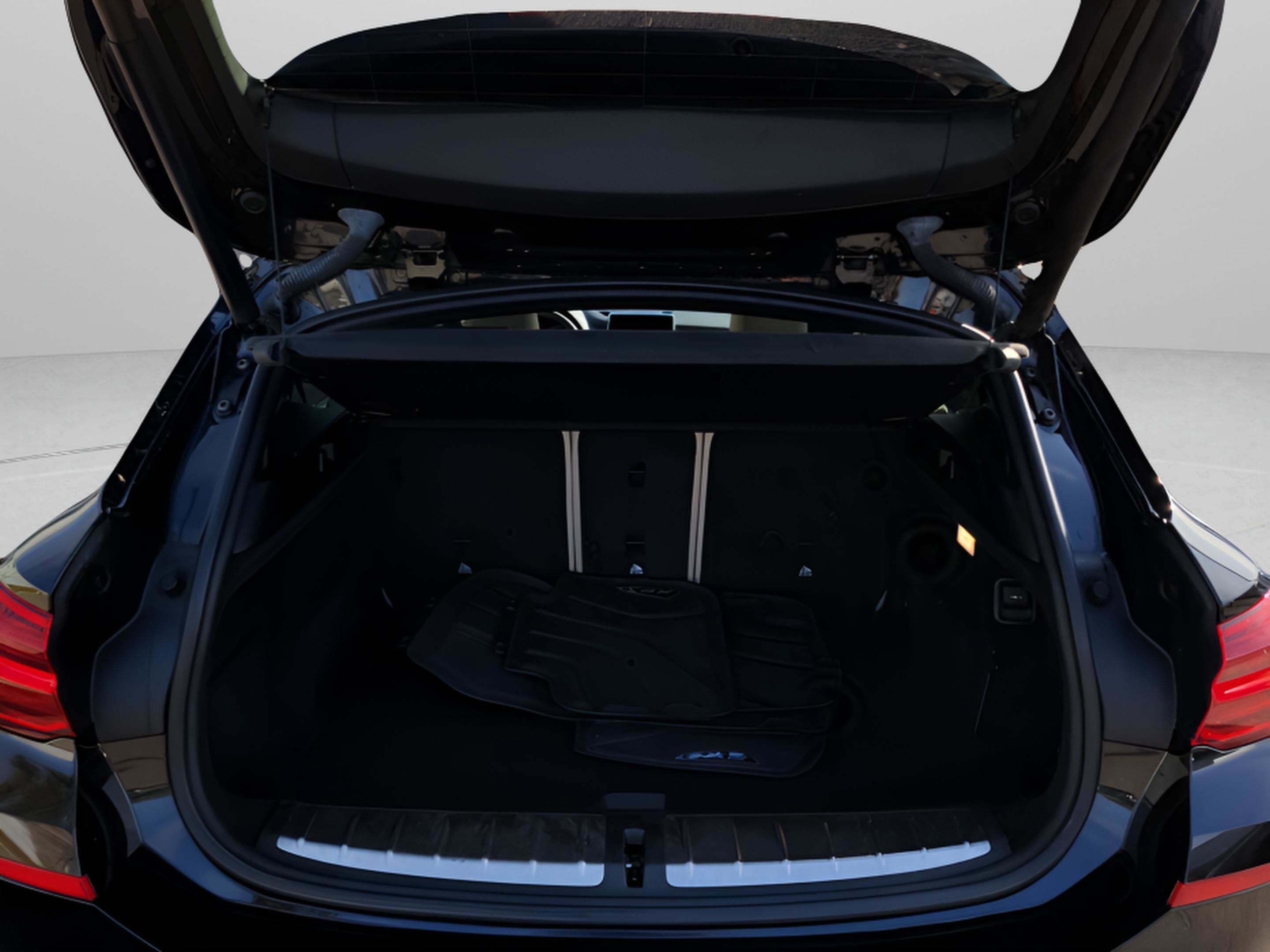 Used 2020 BMW X2 sDrive28i w/ Convenience Package image 11