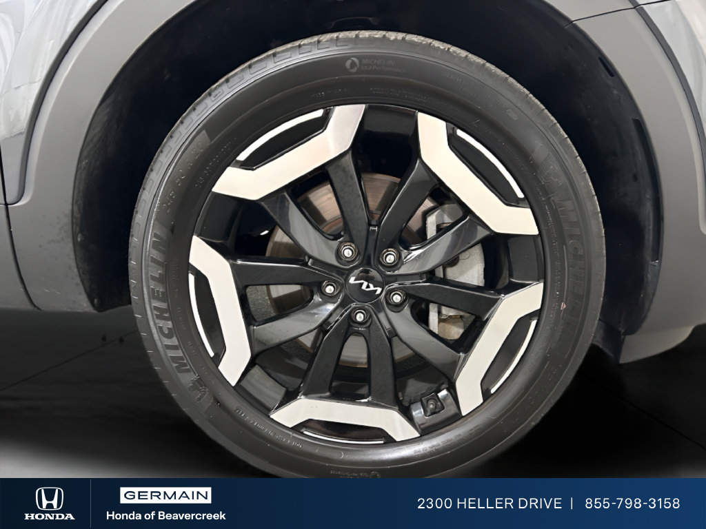 Used 2023 Kia Telluride EX w/ EX Captain's Chair Package AWD/4WD image 29