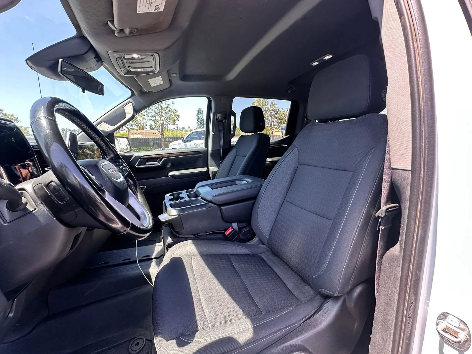 Used 2023 GMC Sierra 1500 SLE AWD/4WD image 19