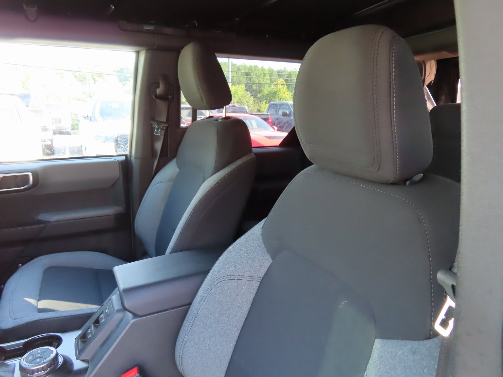 Used 2022 Ford Bronco Big Bend image 25