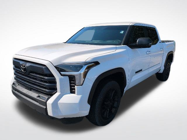 Used 2025 Toyota Tundra SR5 w/ SR5 Premium Package AWD/4WD image 3