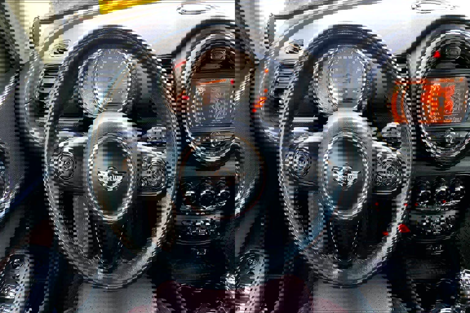 Used 2017 MINI Cooper Clubman S image 6