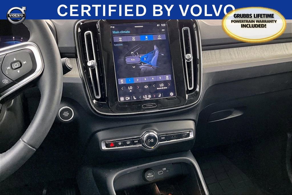 Used 2023 Volvo XC40 B4 Plus w/ Driver Assist Package image 9