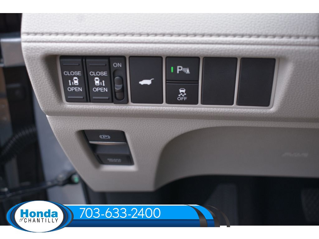 New 2026 Honda Odyssey Touring image 22