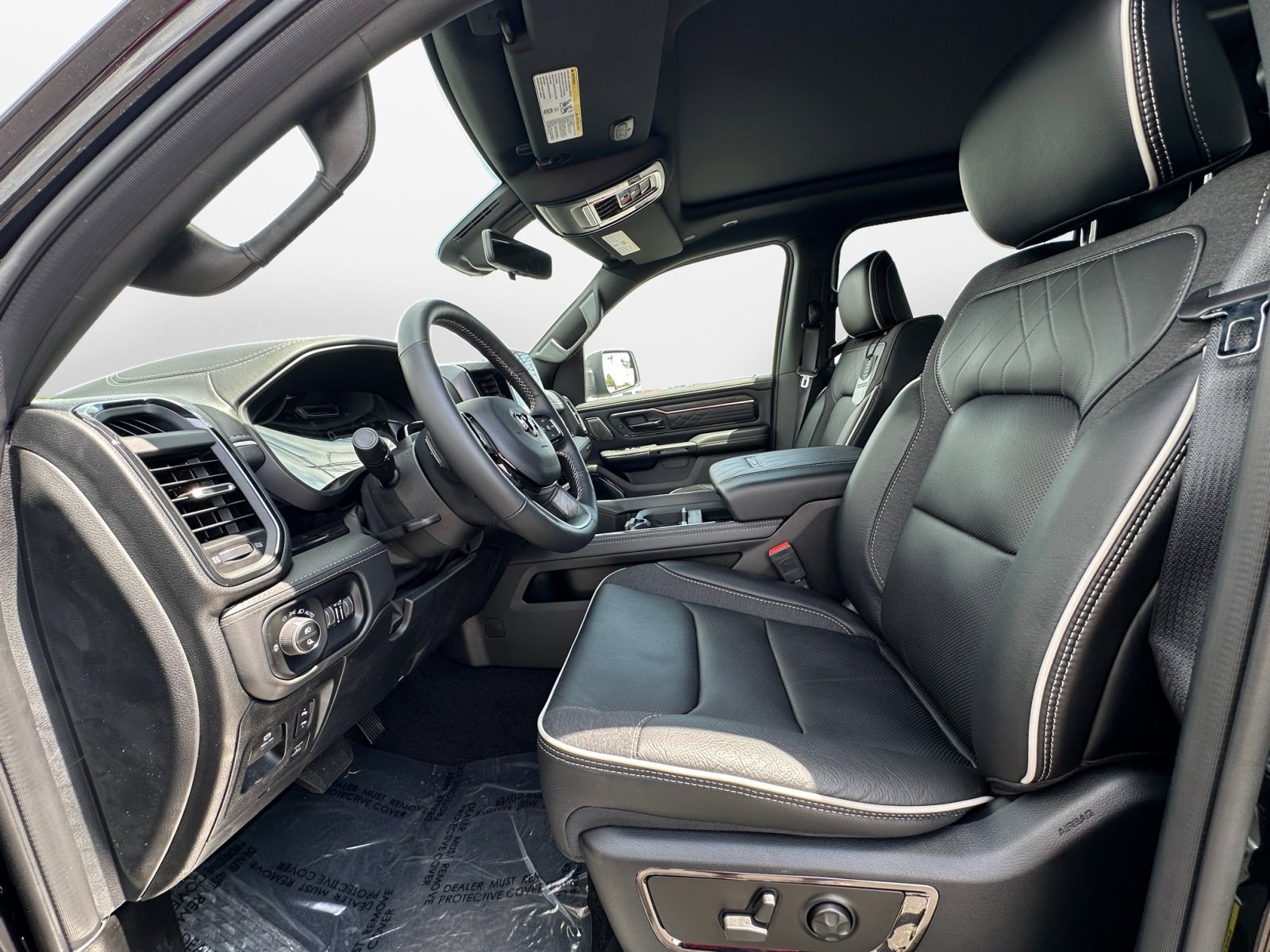 New 2025 RAM 1500 Limited image 9