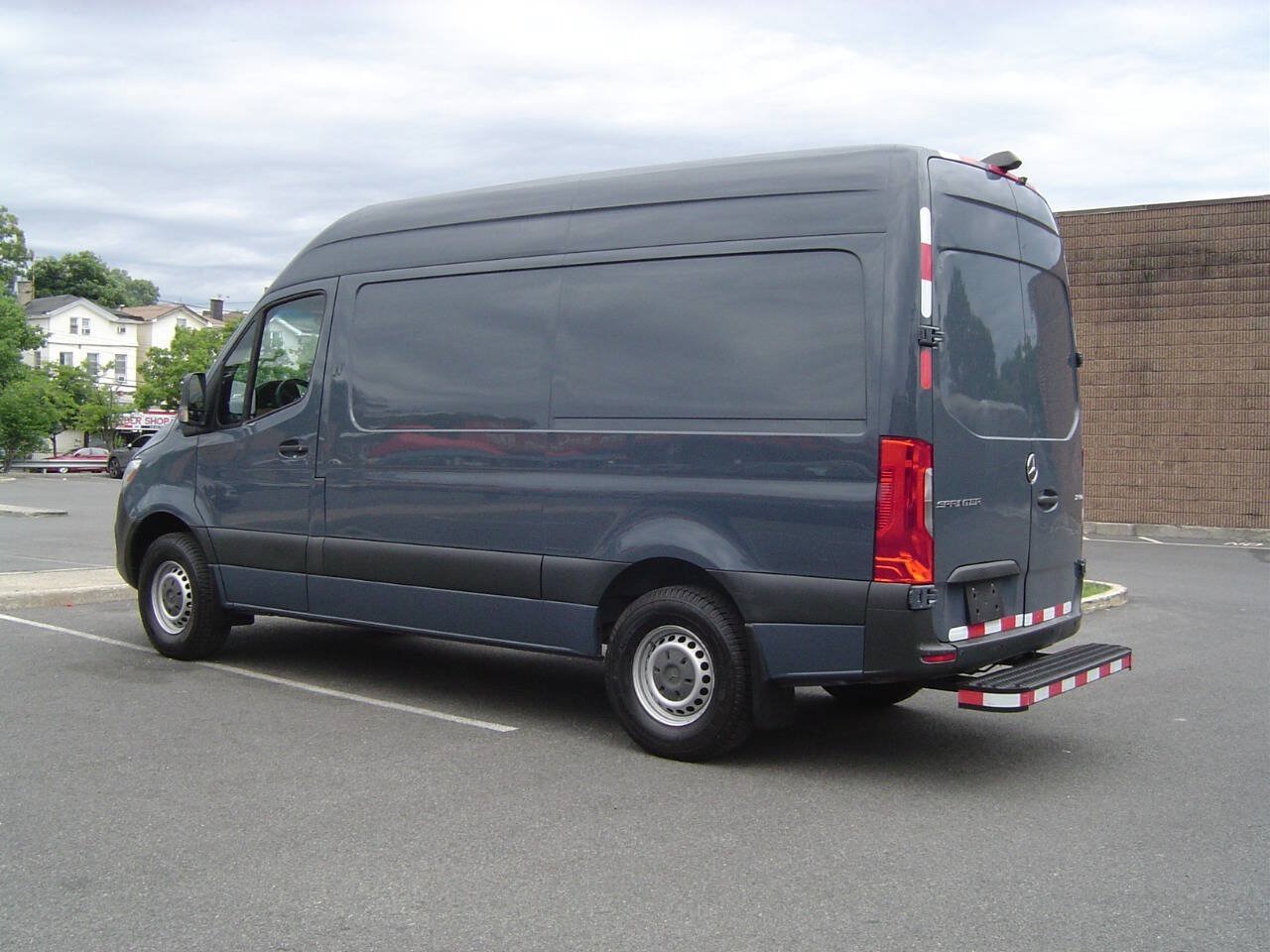 Used 2019 Mercedes-Benz Sprinter 144 image 6