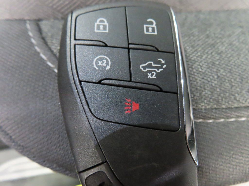 Used 2025 GMC Sierra 2500 SLE image 62