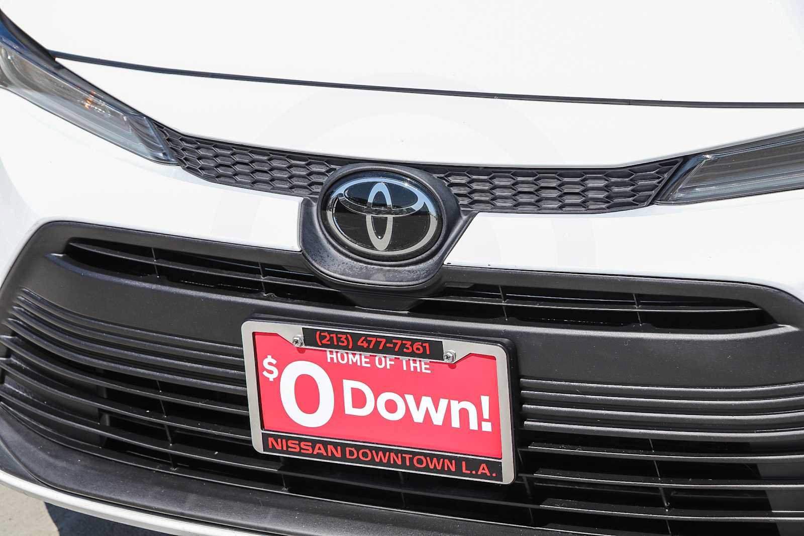 Used 2024 Toyota Corolla LE FWD image 5