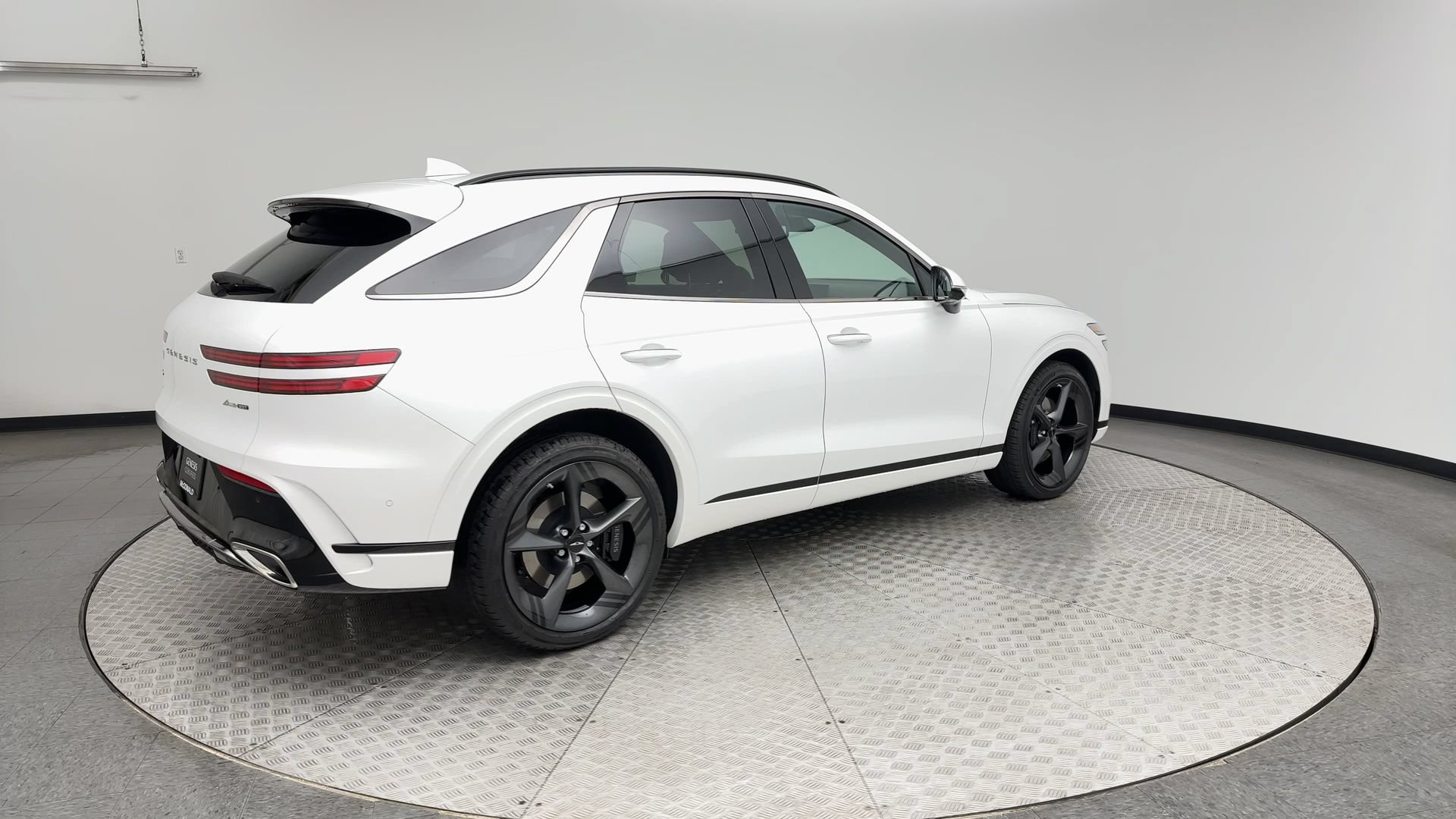 Certified 2026 Genesis GV70 3.5T Sport Prestige AWD/4WD image 2