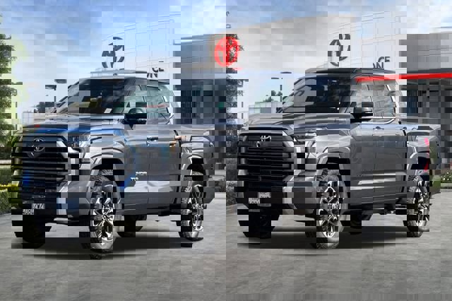 Used 2024 Toyota Tundra Limited image 9
