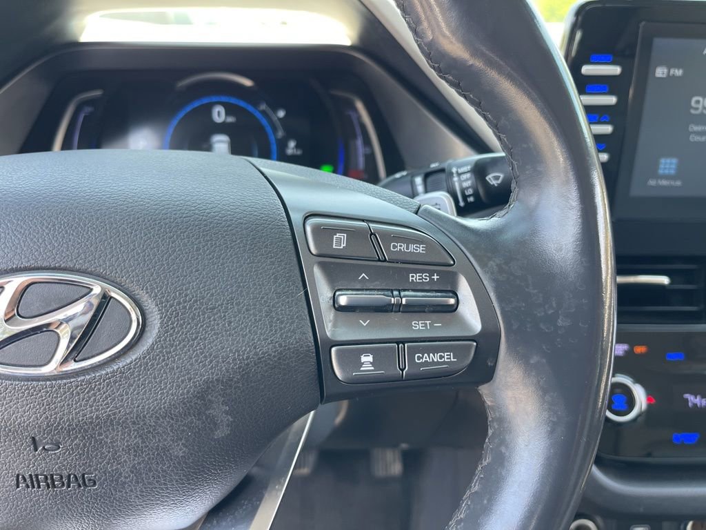 Used 2020 Hyundai Ioniq SE image 18