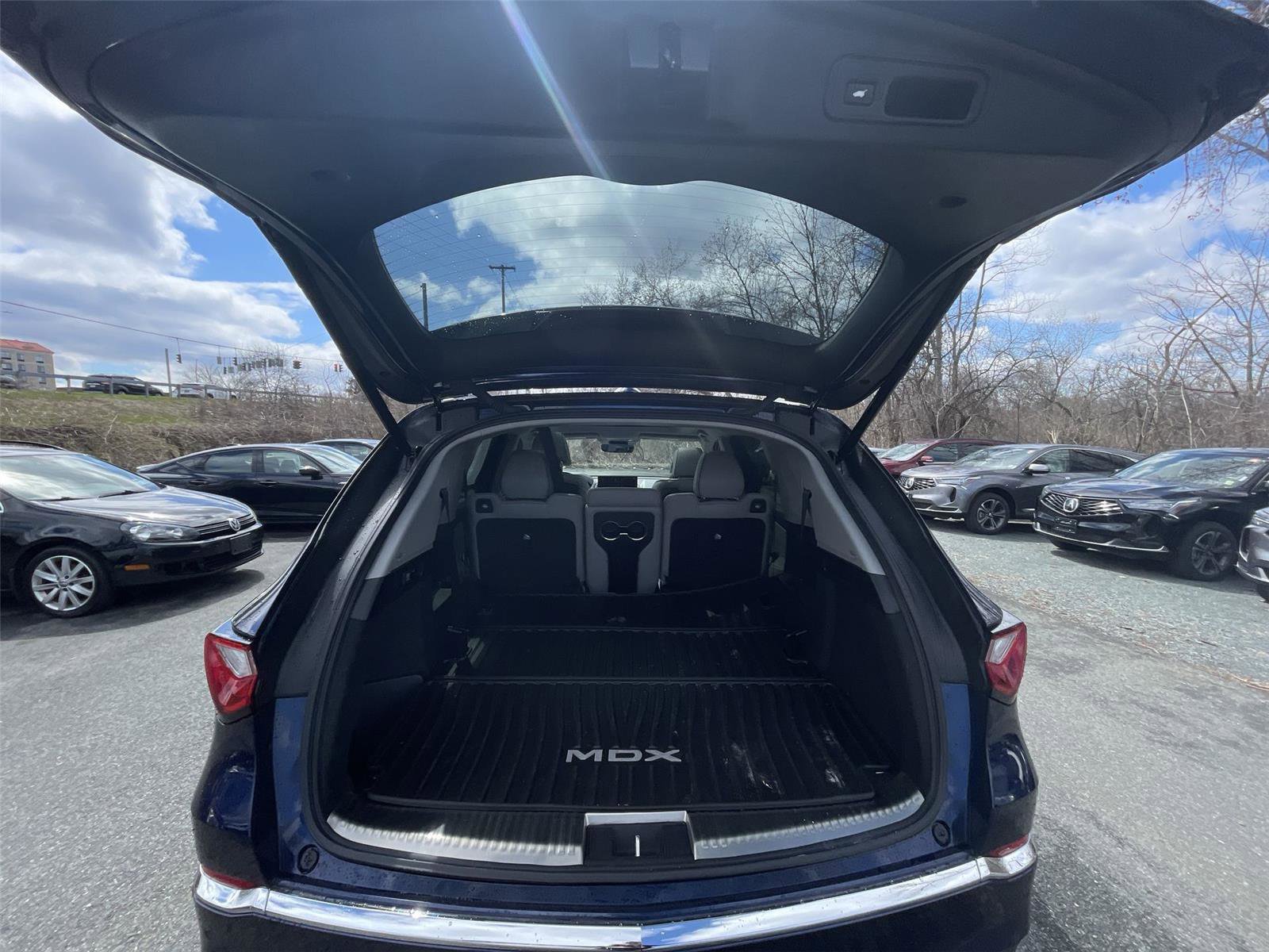 Used 2023 Acura MDX SH-AWD w/ Advance Package image 25