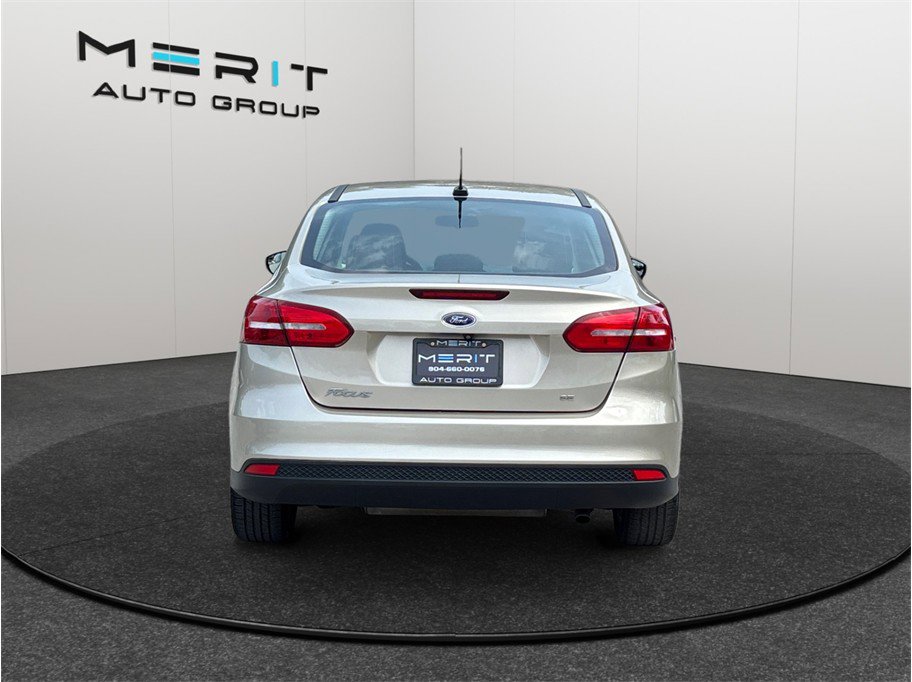 Used 2017 Ford Focus SE FWD image 8