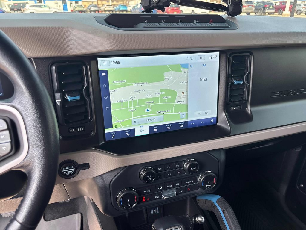 Used 2022 Ford Bronco Wildtrak AWD/4WD image 16