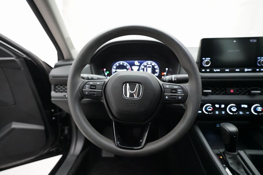 Used 2023 Honda Accord EX image 4