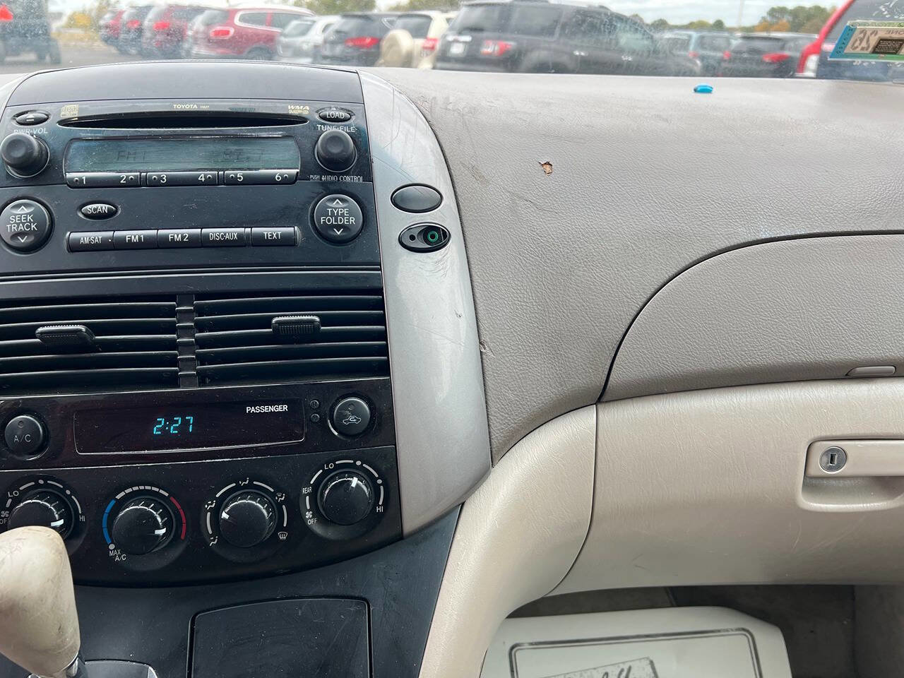 Used 2009 Toyota Sienna LE image 18