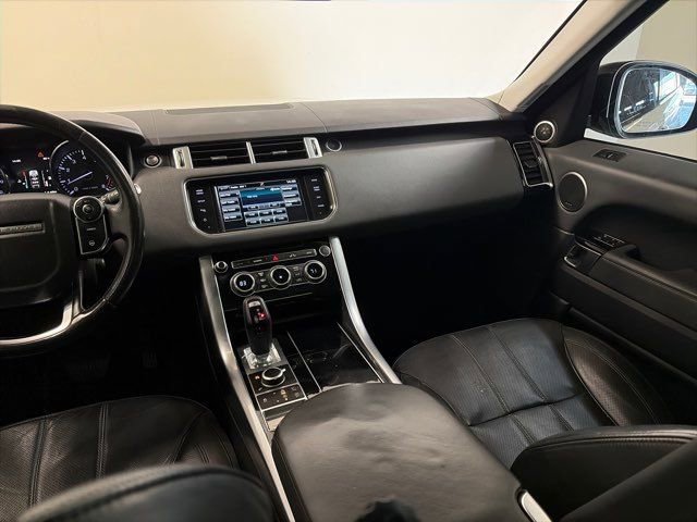 Used 2015 Land Rover Range Rover Sport HSE image 28