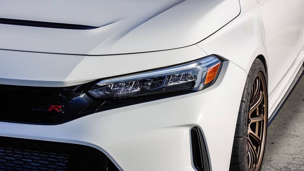 Used 2025 Honda Civic Type R image 5