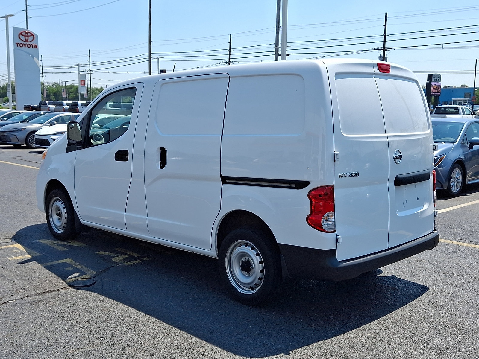 Used 2021 Nissan NV200 S FWD image 4