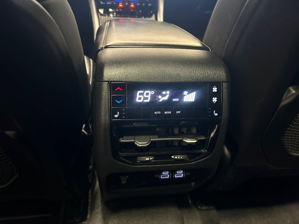 Used 2021 Jeep Grand Cherokee L Limited image 30