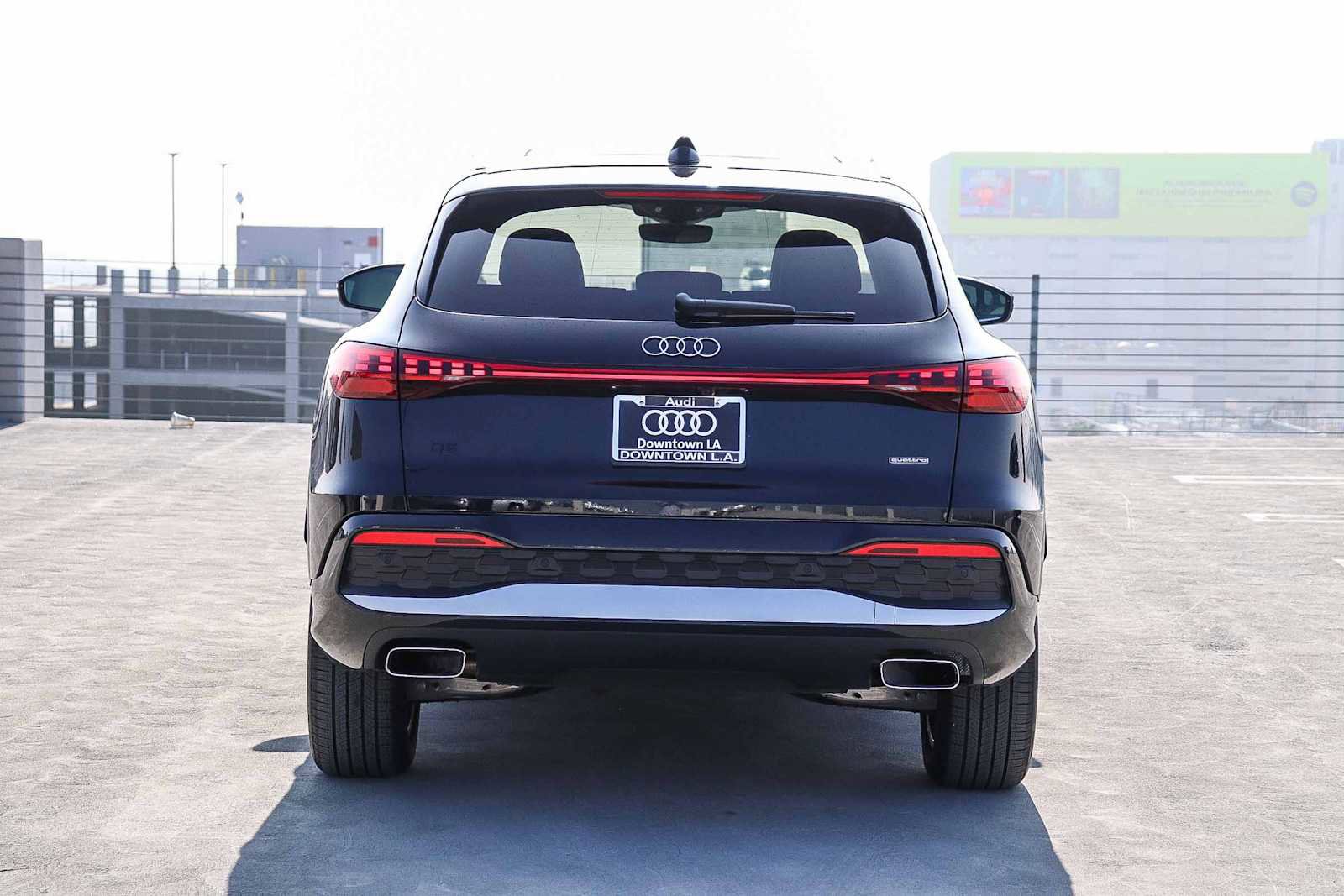 Used 2025 Audi Q5 Premium w/ Convenience Package image 5