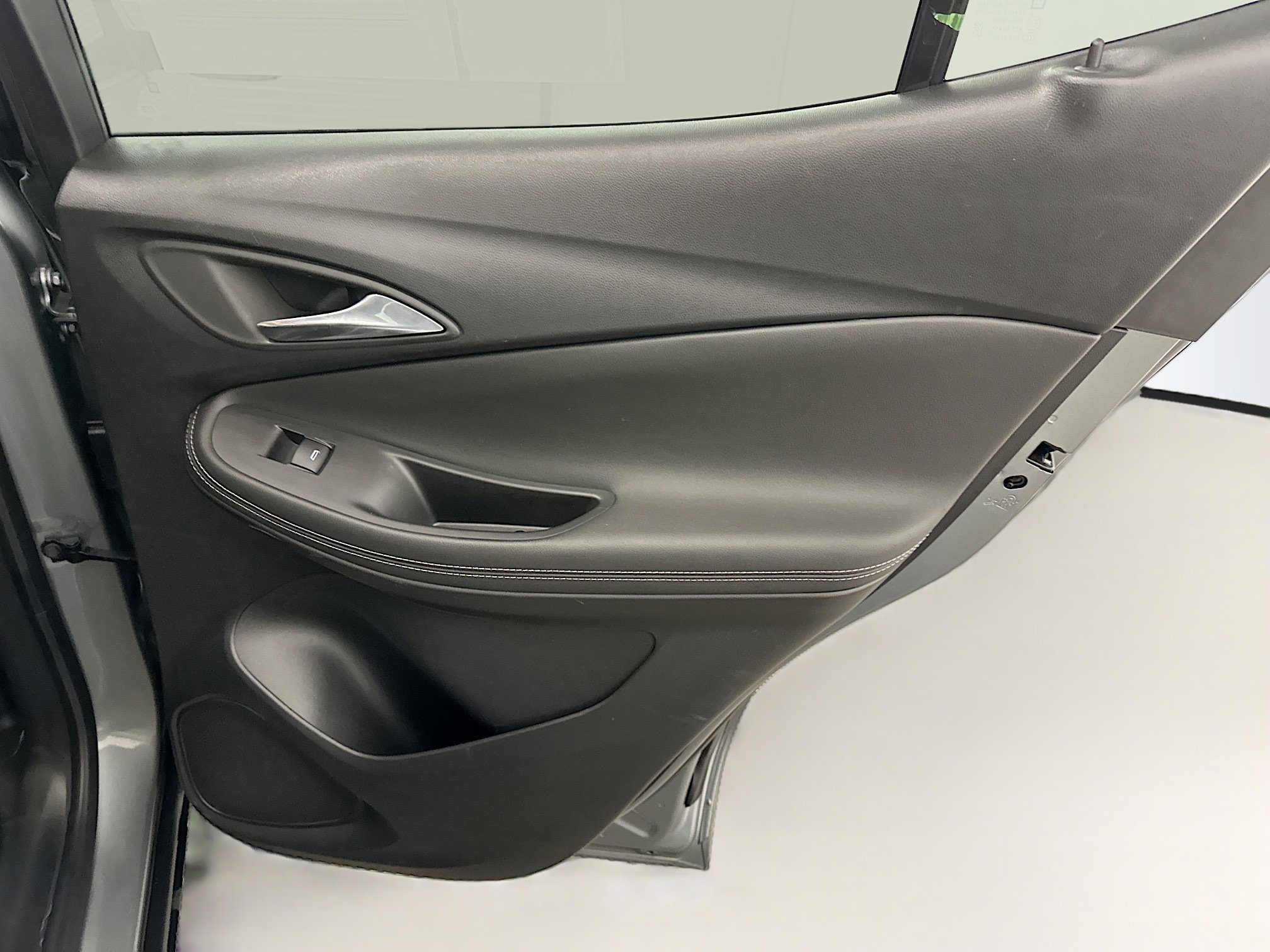 Used 2025 Buick Encore GX Preferred image 30