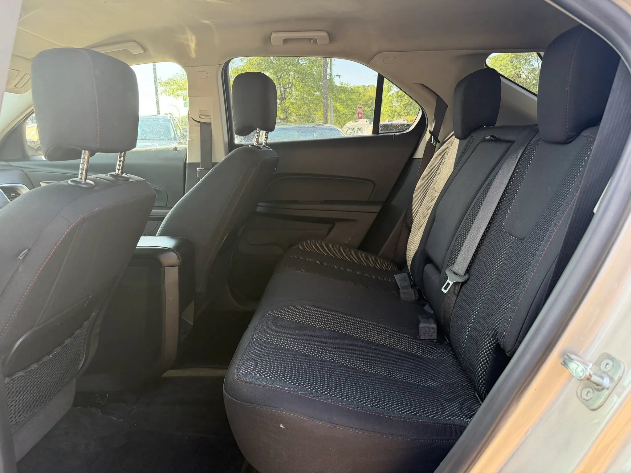 Used 2015 Chevrolet Equinox LT w/ Driver Convenience Package FWD image 11