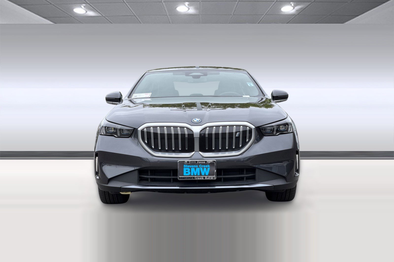 Used 2024 BMW i5 eDrive40i w/ Premium Package RWD image 5