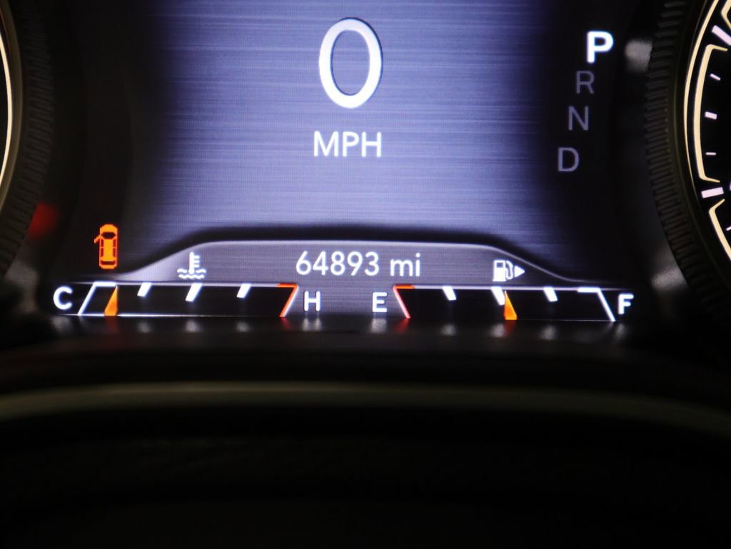 Used 2022 Jeep Cherokee Latitude Lux AWD/4WD image 37