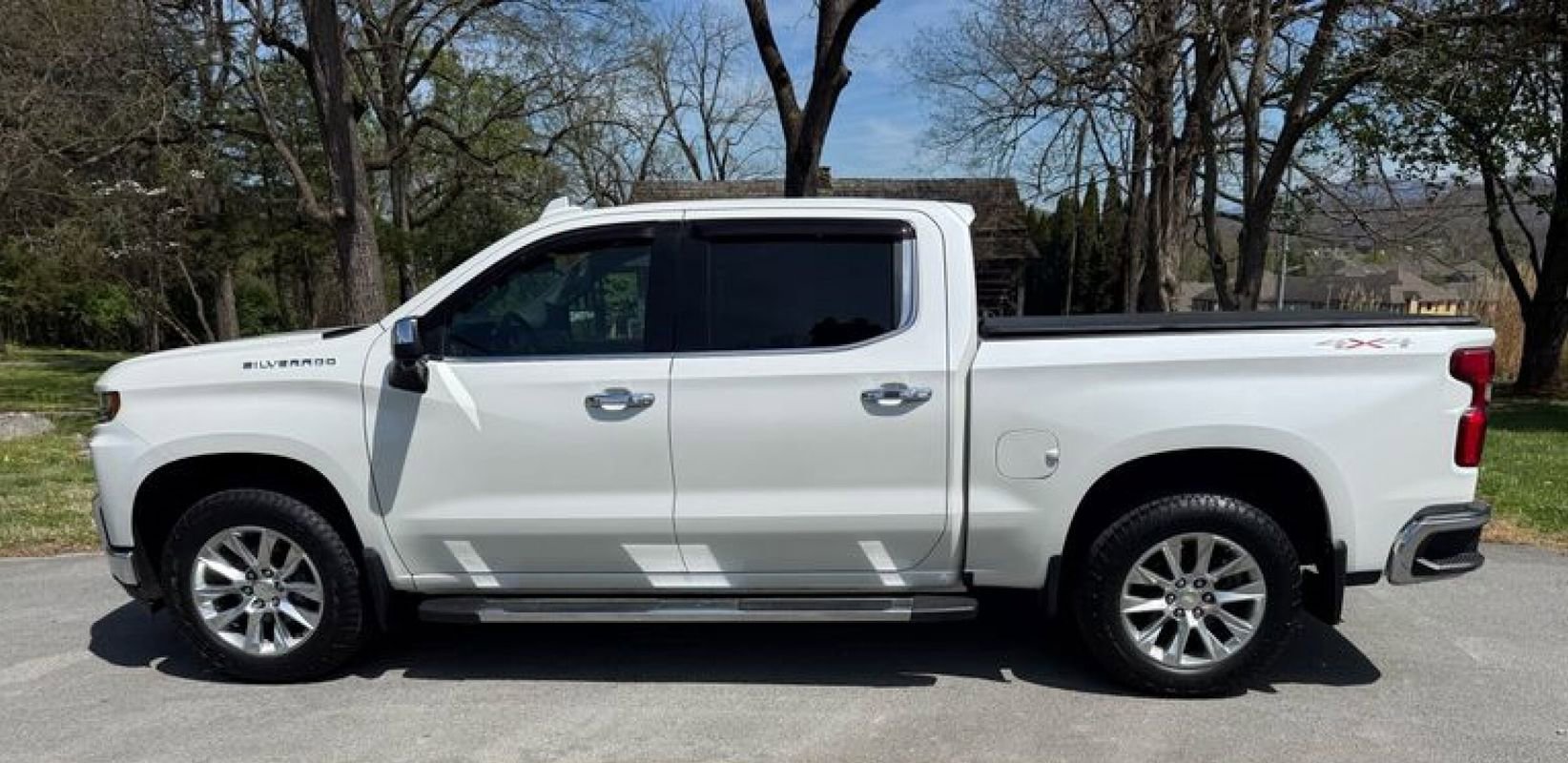 Used 2019 Chevrolet Silverado 1500 LTZ w/ LTZ Plus Package AWD/4WD image 10