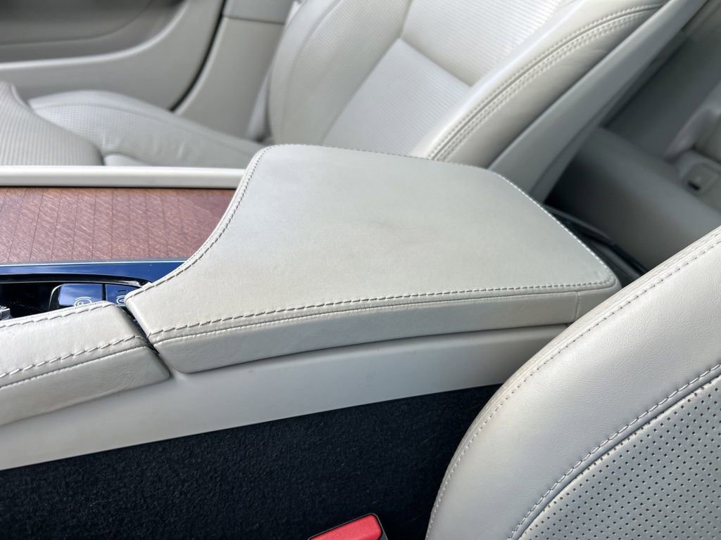 Used 2018 Volvo S90 T6 Inscription w/ Convenience Package image 37