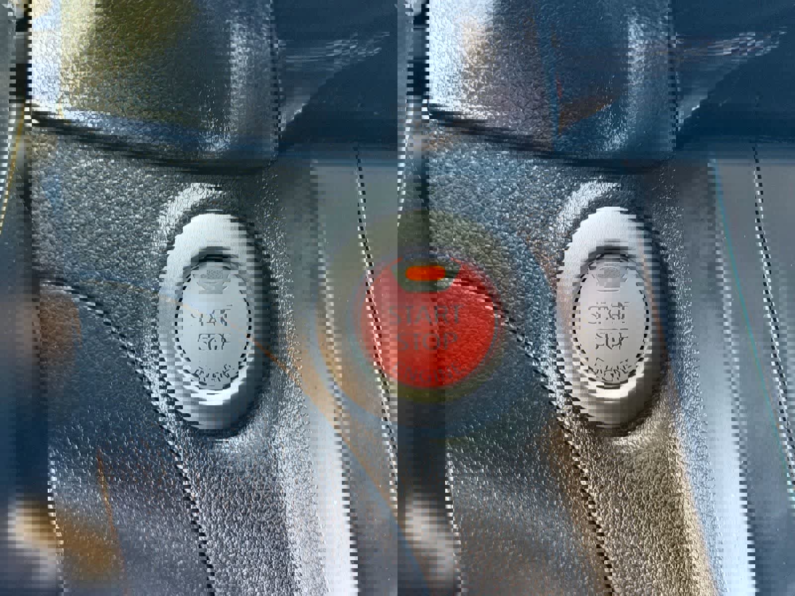 Certified 2019 Nissan Sentra SV FWD image 29