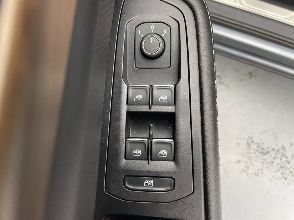 Used 2024 Volkswagen Atlas SE image 20