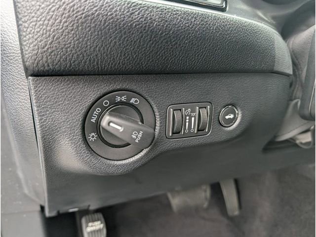 Used 2017 Dodge Challenger R/T Scat Pack w/ Leather Interior Group image 13