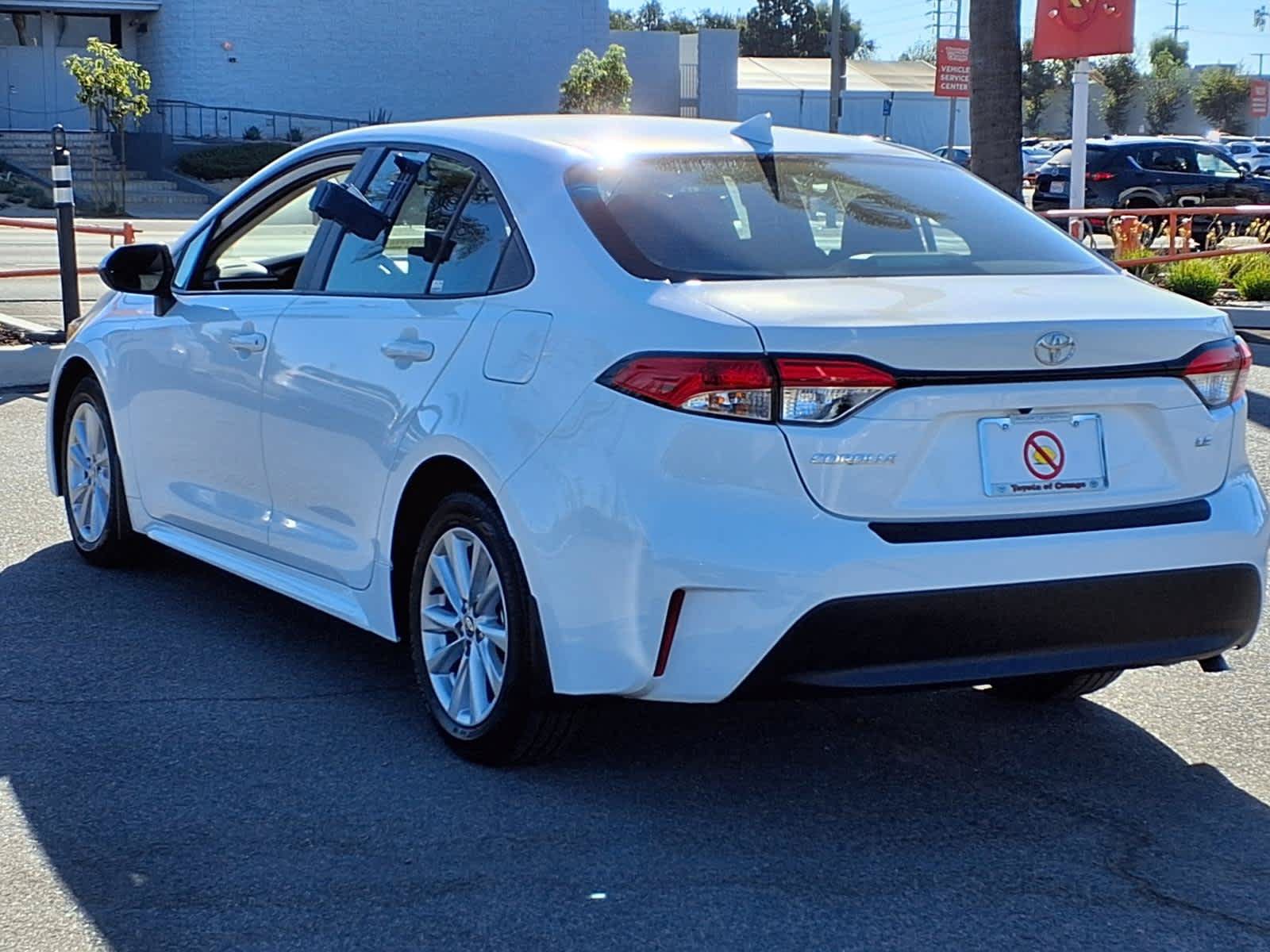 Certified 2025 Toyota Corolla LE w/ LE Premium Package FWD image 4