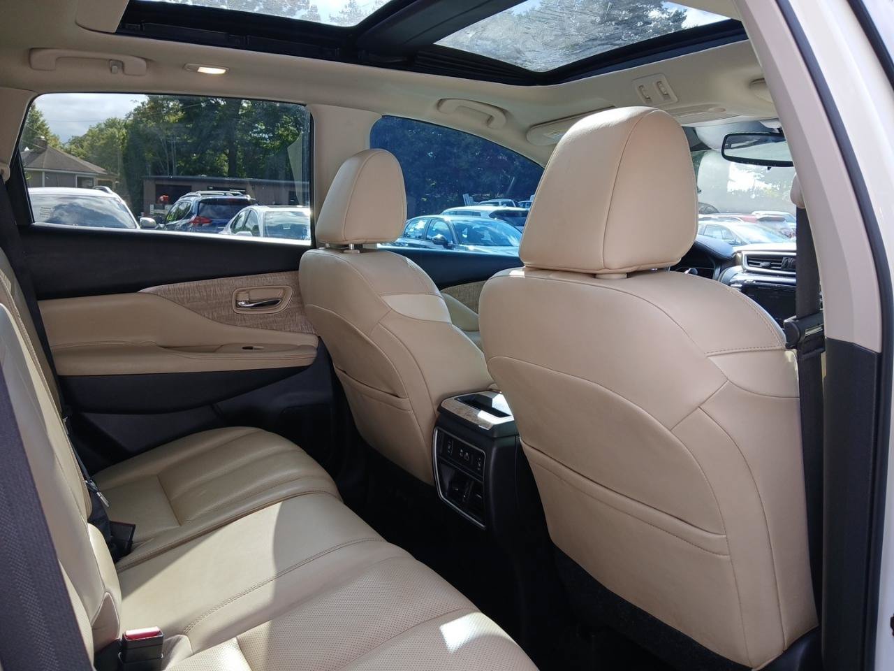 Used 2023 Nissan Murano SL AWD/4WD image 13