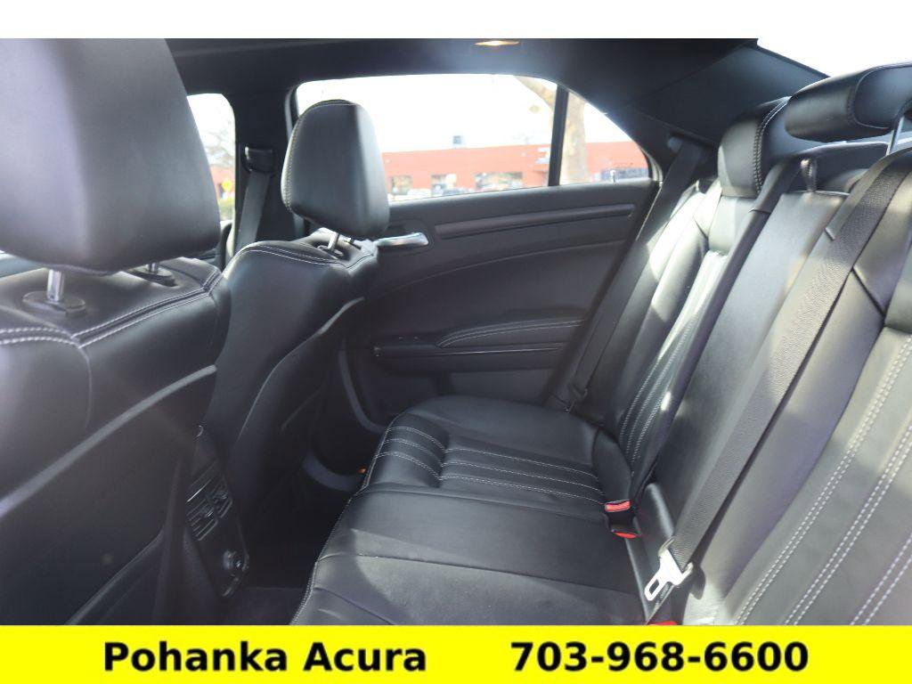 Used 2014 Chrysler 300 S image 27