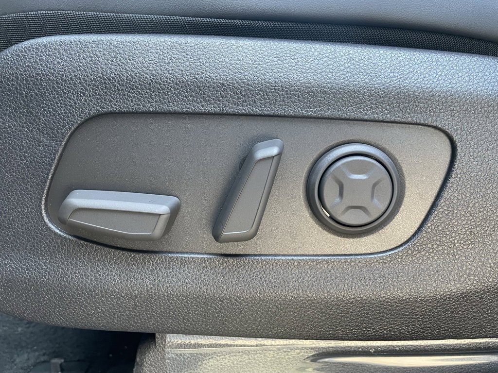 New 2026 Kia Carnival EX image 11