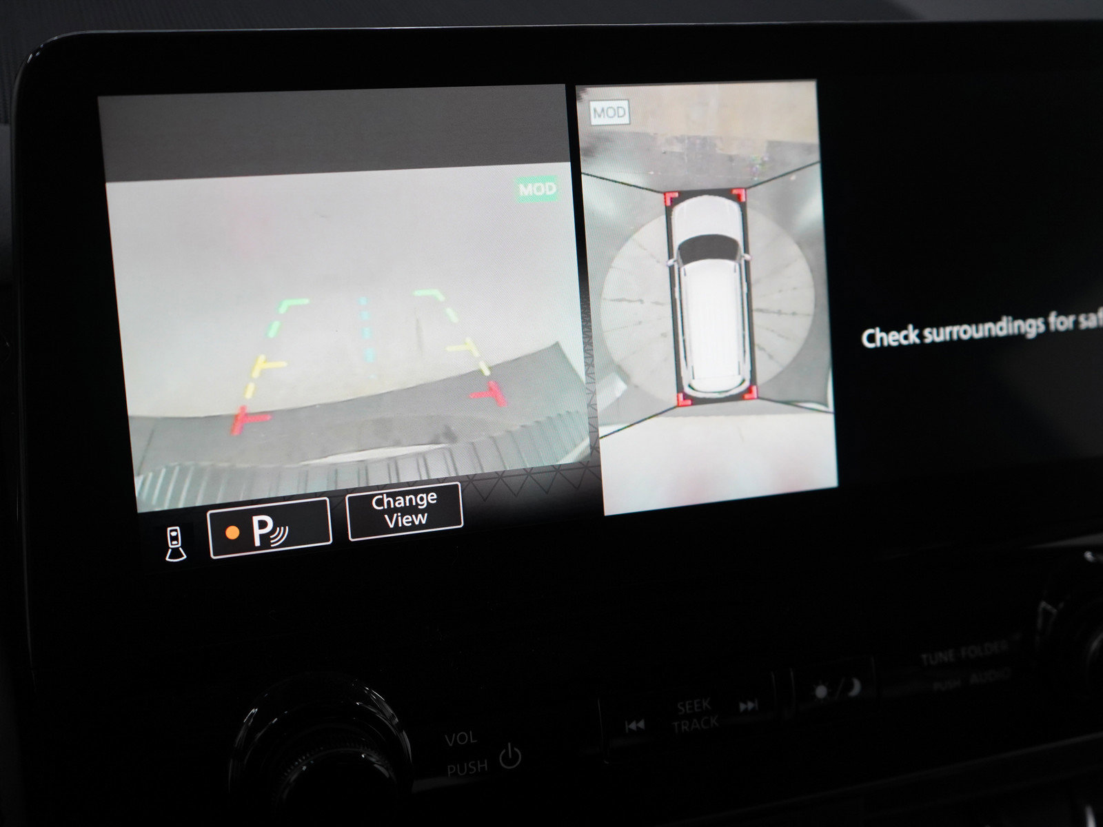 Used 2024 Nissan Armada SL image 32