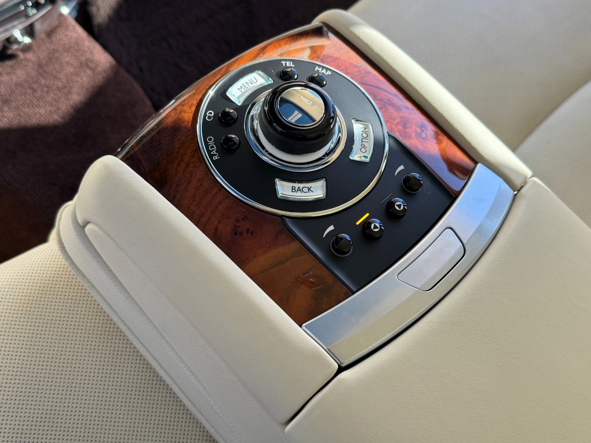 Used 2013 Rolls-Royce Ghost image 56