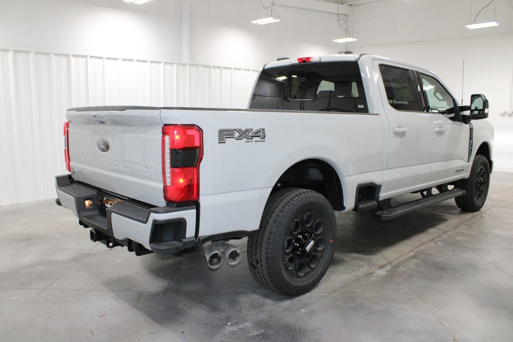 New 2026 Ford F250 Lariat w/ Black Appearance Package image 8