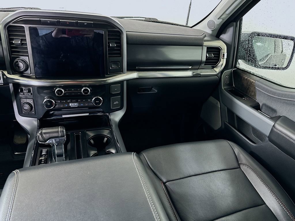 Used 2023 Ford F150 Lariat image 19