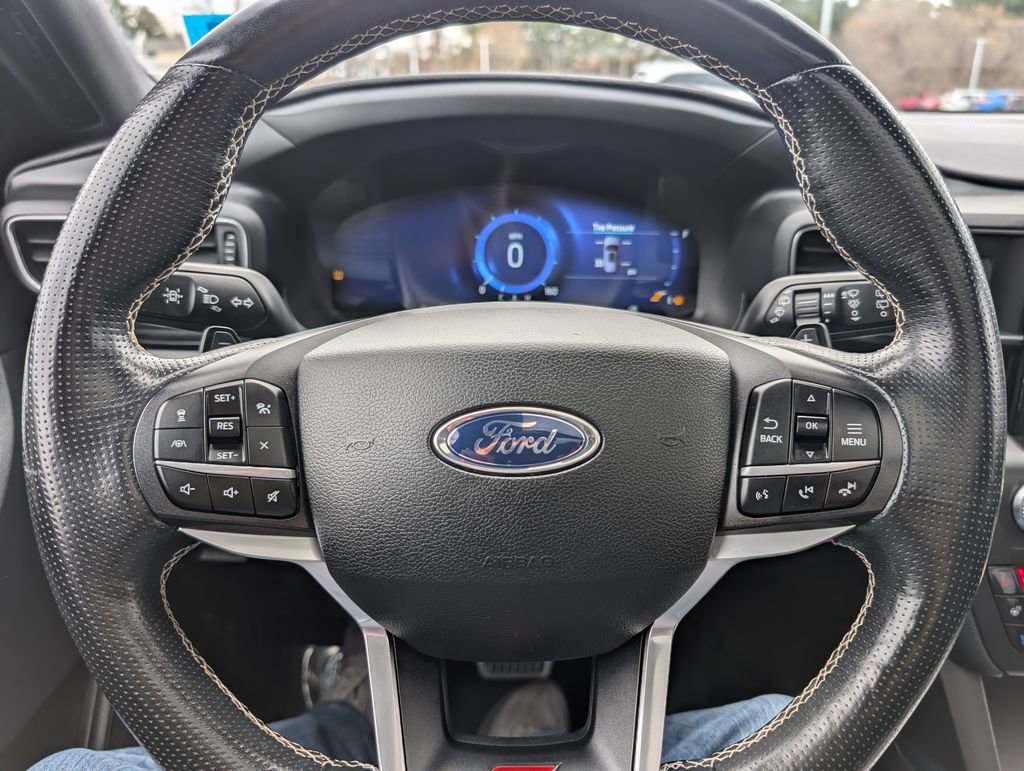 Used 2020 Ford Explorer ST w/ ST Street Pack AWD/4WD image 27