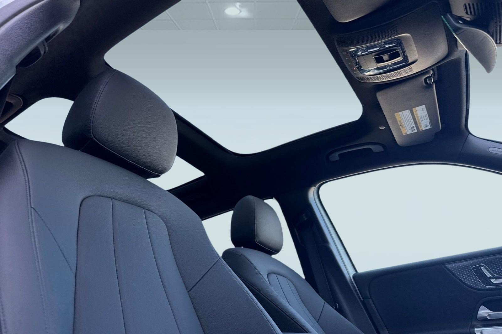 New 2026 Mercedes-Benz GLB 250 image 25